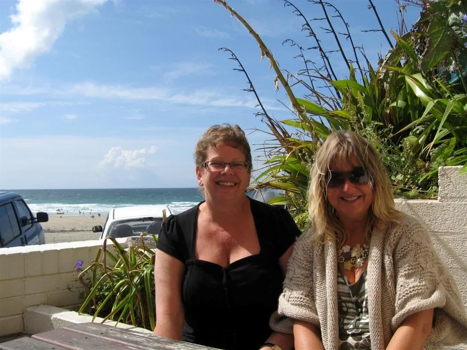 Day 4 susan kath blue bar porthtowan 